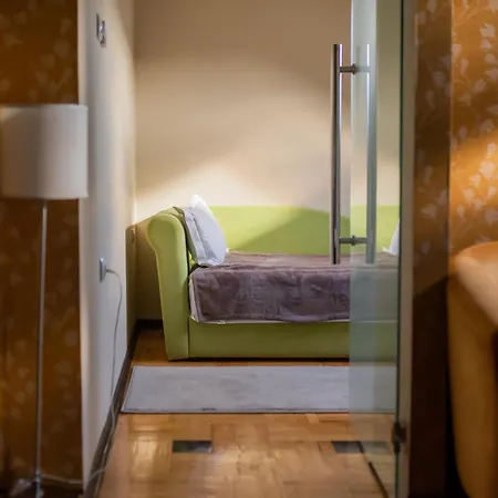 Pleasure Cair * Ni