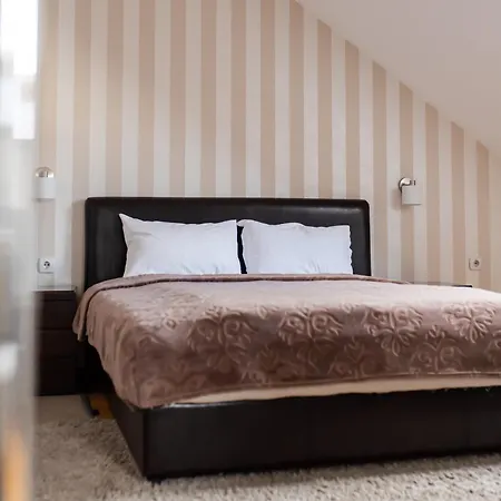 Pleasure Cair * Ni